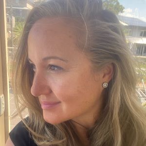 Meet your Posher, Alison